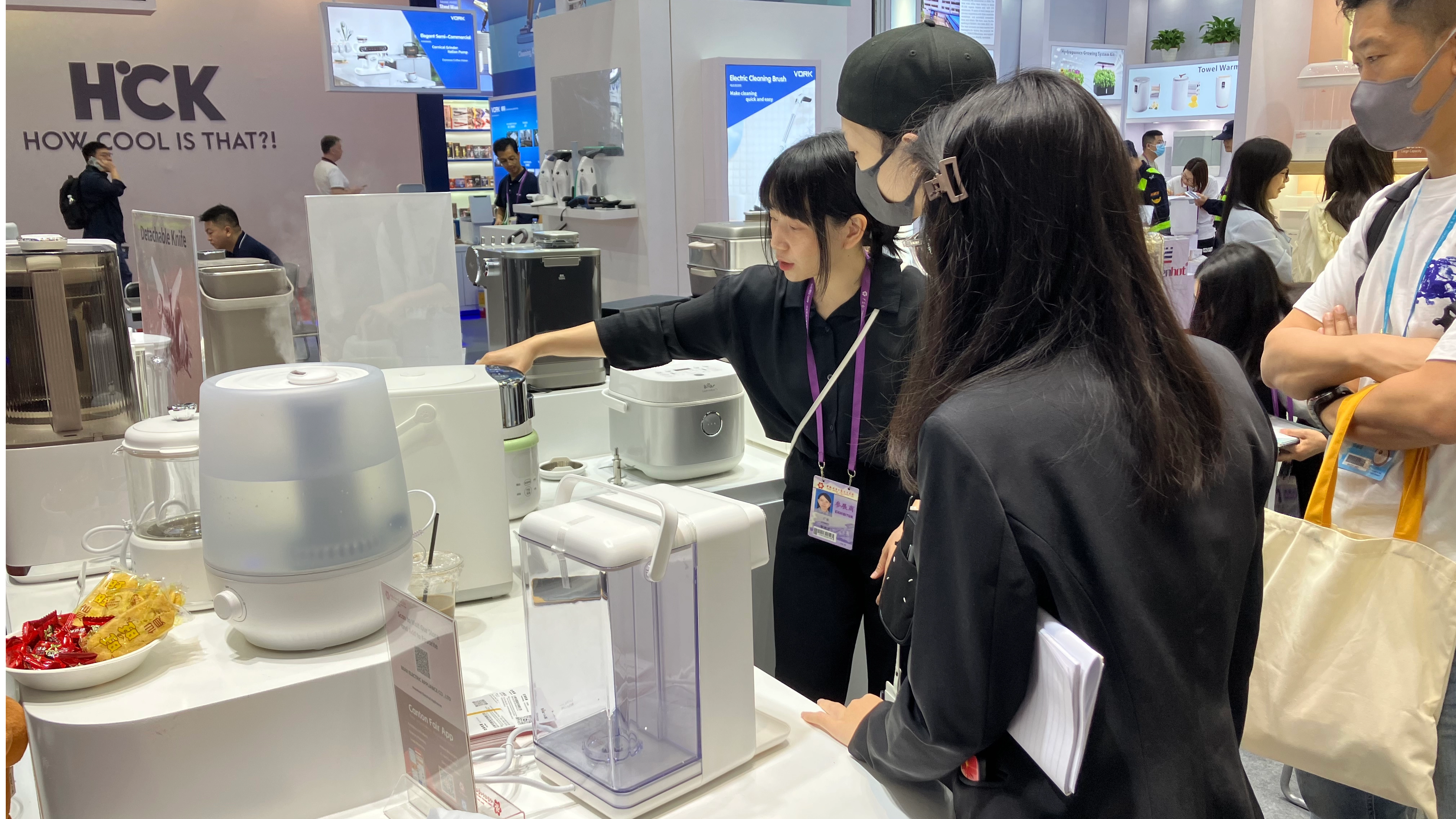 Bear เครื่องใช้ไฟฟ้าปิดการแสดงที่ประสบความสำเร็จในงาน 2025 Canton Fair